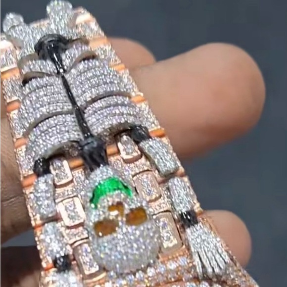 Audemars Piguet mossinate Watch - Silver rose gold and Orange only 5 made - Picture 3 of 4